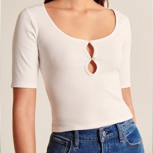 Abercrombie *BLACK* top